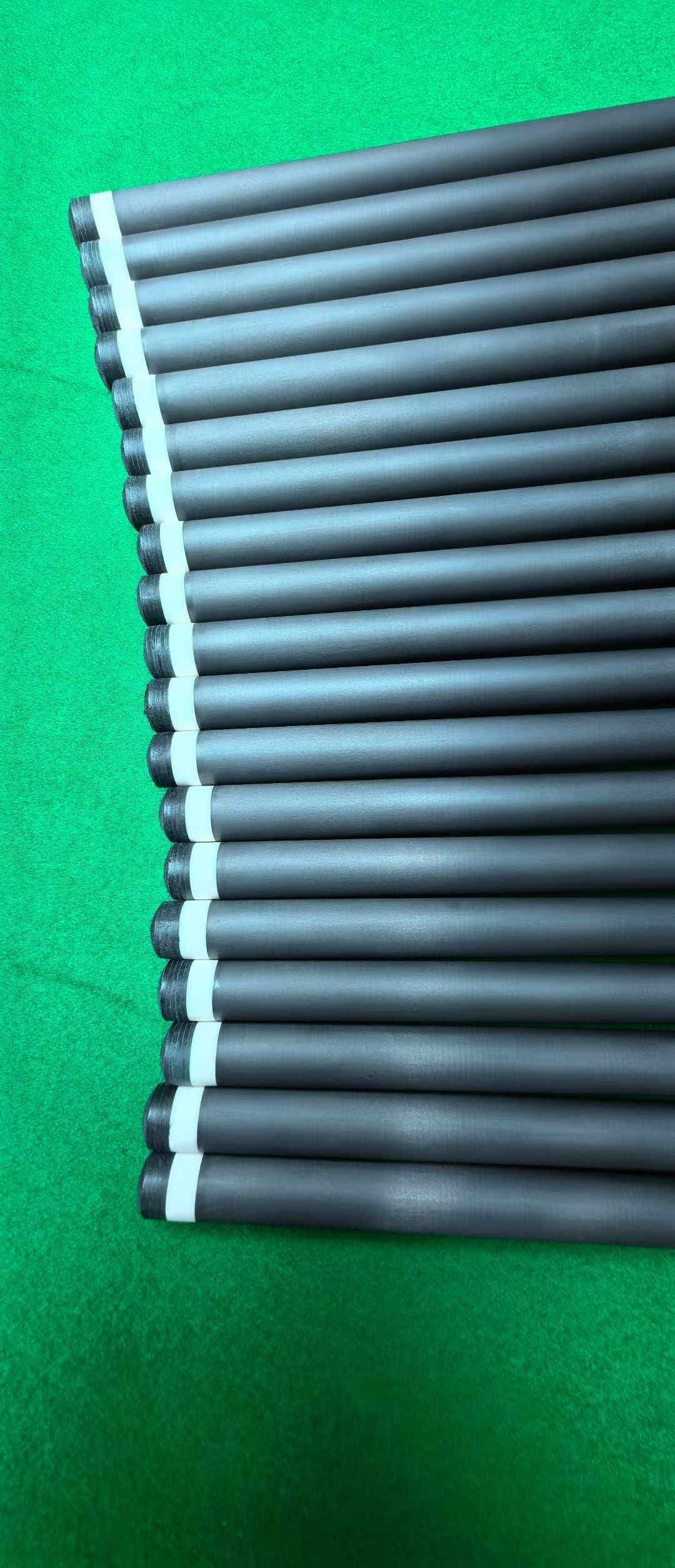 Archimedes Carbon Shaft — Uni‑Loc/Radial (11.8/12.4mm) — Year‑End Bundle